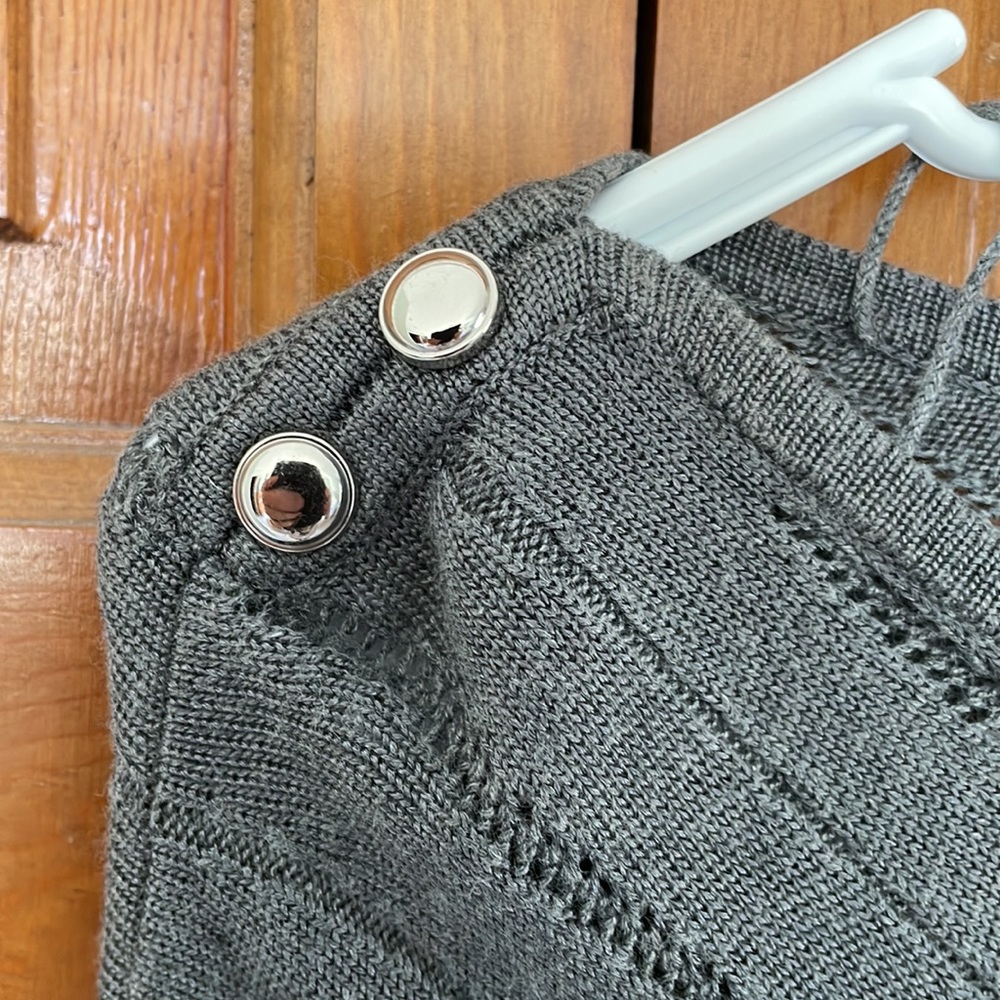 White House Black Market Zigzag-Detail Sweater Poncho - EUC - Picture 4 of 5